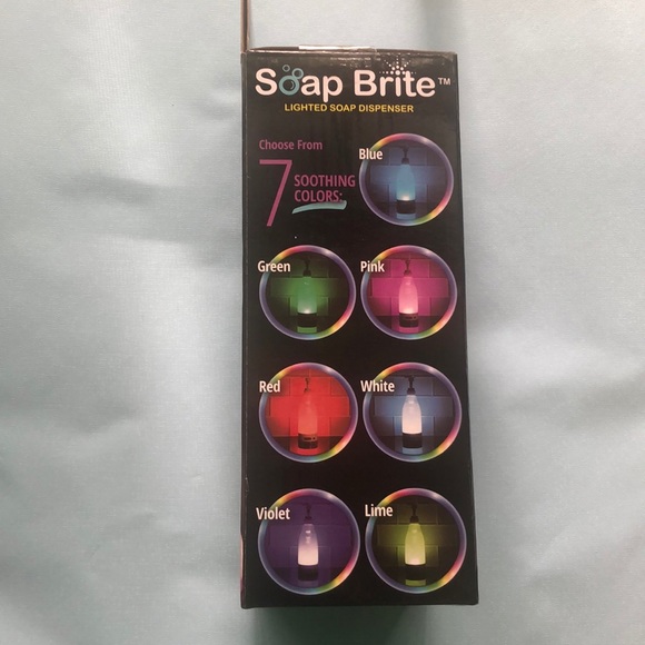 NWT 🆕 Soap/sanitizer dispenser and night light! - Picture 6 of 6